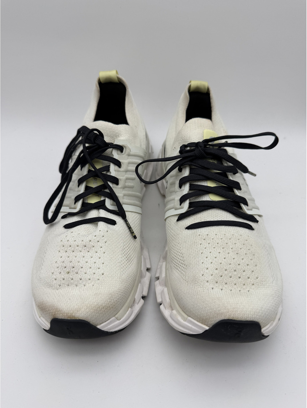 On Cloudswift 3 Size US 8.5 Ivory Black Running Shoes